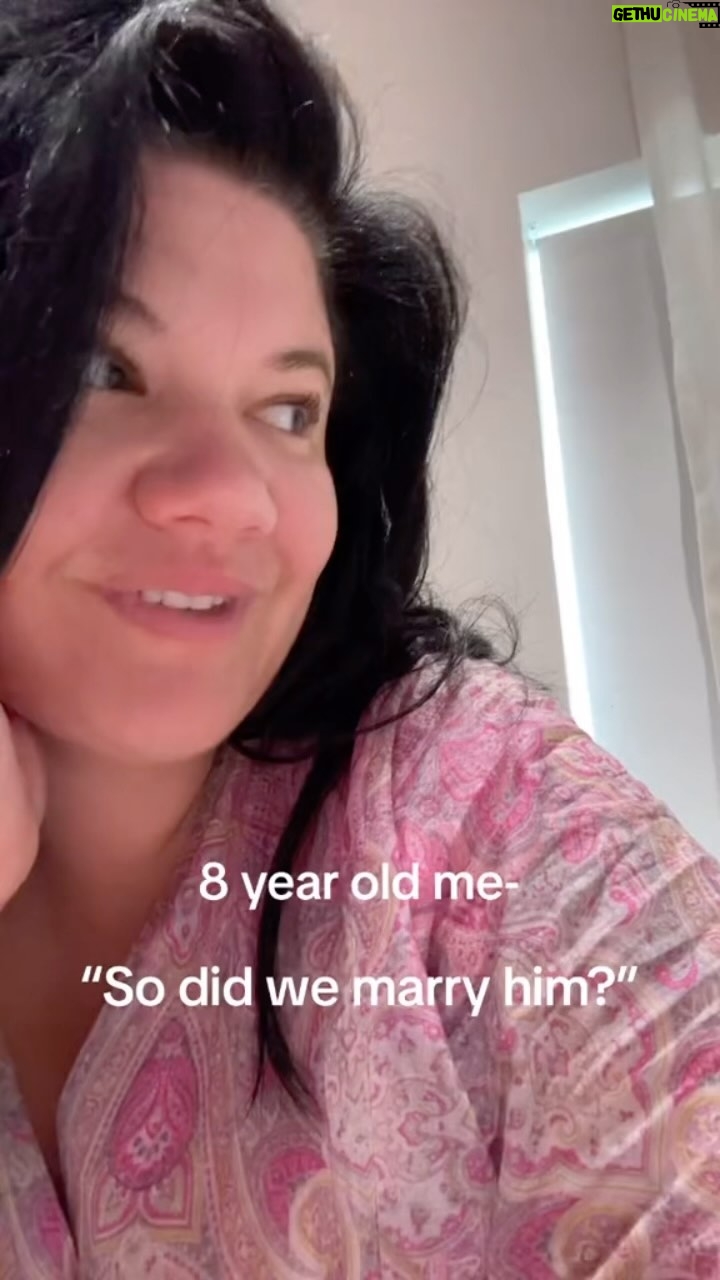 Tanya Hennessy Instagram - Abu is and will always be hot 🤣