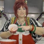 Tanya Hennessy Instagram - Welcome to Episode One of TRACEYS TREATS CHRISTMAS SPECIAL 💚❤️