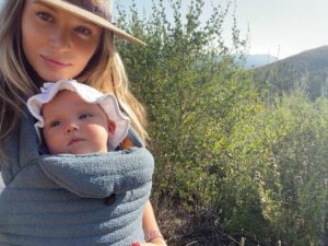 Actress Tara Holt HD Instagram Photos and Wallpapers June 2024