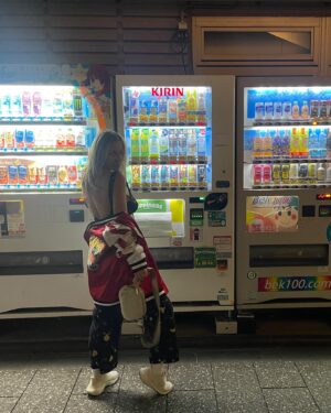 Tara Holt Instagram - Japan 🇯🇵