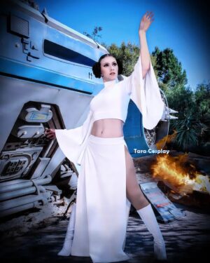 Tara-Nicole Azarian Instagram - ⭐️ May The Fourth Be With You ⭐️
●●●●
Edit: The Photo Owl 🦉 
My fun account: @taracosplay 💗
Outfit: @sugarpusscostumes 👗
●●●●
#maythe4bewithyou #maythe4 #leia #princessleiacosplay 
●●●●
Want to help me out? Want some cool rewards?
♿ My membership peeps are MY HEROES and I have 2 platforms you can choose from!
♿ Pledges to my membership platforms help me pay my medical bills!
●●●●
#officialtaracosplay #disabledcosplayer #potssyndrome #hypermobility #mcas #cosplaycutie #disabledmodel #NotAllDisabilitiesAreVisible #disabledandsexy  #disabledandhot #starwars #starwarscosplay #ActuallyAutistic