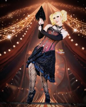 Tara-Nicole Azarian Instagram - 🎪 Is this room actually stretching Puddin'? 🎪
●●●●
➡️ May's theme on my platforms = MAYhem 💋
🎪 This was a mashup of the tightrope Walker from the Haunted Mansion and Harley Quinn. 
😍  Really happy with how it turned out! ❤
●●●●
Edit: The Photo Owl 📸
Cosplay: made by me 🍭
Concept: by me 🎪
My FUN Acct: @taracosplay 👑
●●●●
#ambulatorywheelchairusersexist #disabledactor #disabledcosplayer #chronicillnesswarrior #officialtaracosplay #empowerdisabledbodyimage #harleyquinncosplay #hauntedmansioncosplay #cosplaymashup #cutecosplay #cosplaycutie #ehlersdanlossyndrome #hauntedmansion #harleycosplay #tightropewalker #mashup #hauntedmansionstretchingportraits