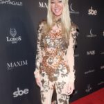 Tara Reid Instagram - Maxim Halloween party 🎃 @maximmag @madenightlife @shaesavin costume by @forthestarsfashionhouse thank you Jacob! 💜 makeup by @matthewpaulmurray