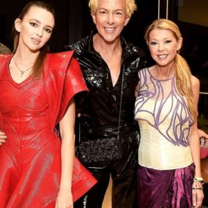 Tara Reid Instagram - Has the most amazing time @veganfashionweek thanks so much for having me again in your front row, so happy to see my friend @derekwarburton 

Hair & Makeup 💄 @matthewpaulmurray 
Outfit @maisonpriveepr_la @chereshnivska 
Bustier @joannahadfield by @coletteonsunset 

#VeganFashionWeek #TaraReid #downtownLA 
#models #vegan