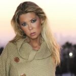 Tara Reid Instagram - A beautiful sunset in LA 💜 Makeup & photo by @itsafilmphoto