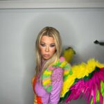 Tara Reid Instagram - What a great Halloween!!! 🎃👻🧡 I hope everyone had a great one too!!! 🌈😇 makeup and photos by @itsafilmphoto costume by @forthestarsfashionhouse #halloween #love