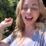 Tara Strong Instagram - #JulietStarling & #twilightsparkle are COMPLETELY DIFFERENT VOICES 💖💜