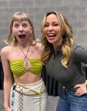Tara Strong Instagram - Before & after doing the #Bubbles voice for @auroramusic