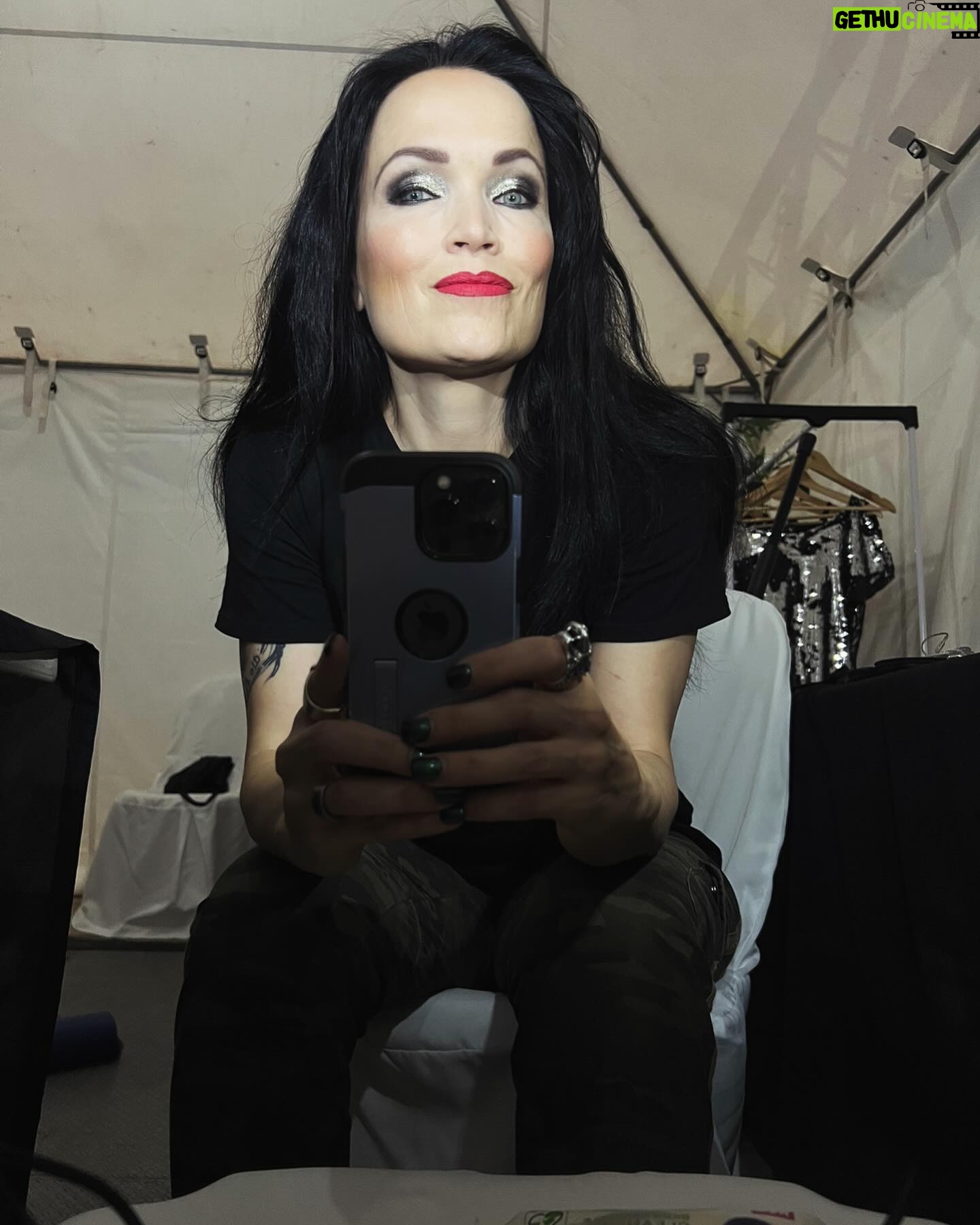 Tarja Turunen Instagram - And it’s a wrap for Mexico, Costa Rica and El Salvador. It was super nice to rock with you people. My crew and band made me feel over the moon on this one. I love you! ❤️ Muchísimas gracias por todo. Espero verlos pronto nuevamente. Súper agradecida!!!! #mexico #costarica #elsalvador #livingthedream