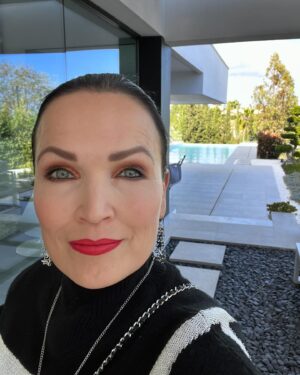 Tarja Turunen Instagram - Have a wonderful weekend everyone ♥️