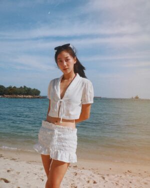 Tasha Low Instagram - 🐚🐚🐚