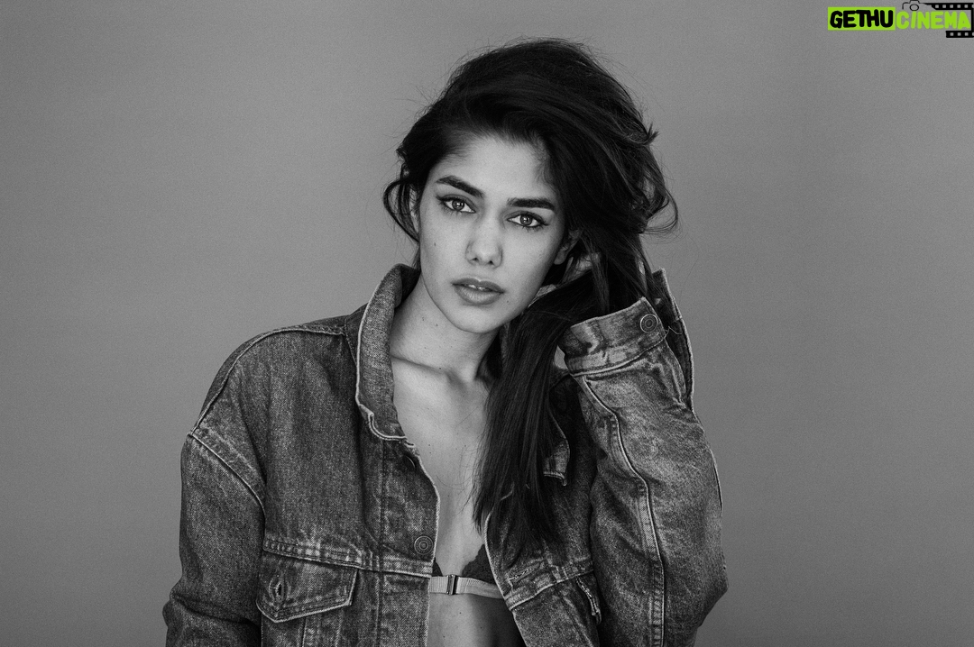 Tasie Lawrence - 5.3K Likes - @mrbuddycorona is insanely talented 📸