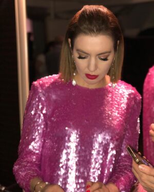 Tatiana Gevorkyan Instagram - #Щелкунчик2022

〰️〰️〰️〰️〰️〰️〰️〰️〰️〰️〰️〰️
Dress @yaninademicouture 
Jewelry @saulekurpenova 
Make up @sara_sher212 
Hair @svetlyachchok