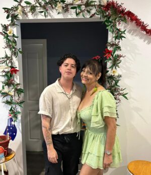 Tatiana Merino Instagram - Navidad 2023 junto a mis bellos nietos Bastian y Lunita
Con mi hijo Cameron que vino de Gold Coast con Macarena.
💕🎄💕🇦🇺