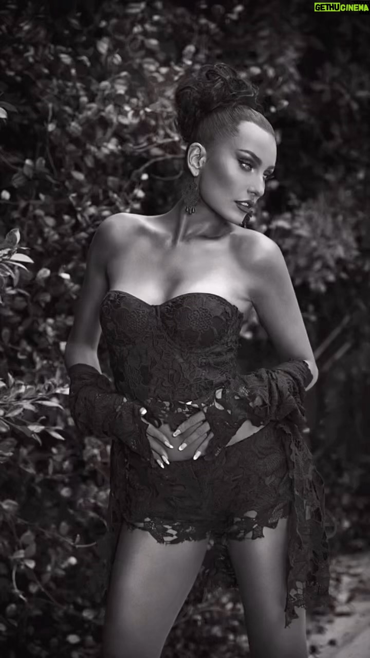 Tatiana Neva - 302 Likes - Life is not black and white… throw some color in …..
Photography by @sergionecoechea
#tatiananeva #model #actress #actionactress #fashionmodel #editorial #b&wphotography