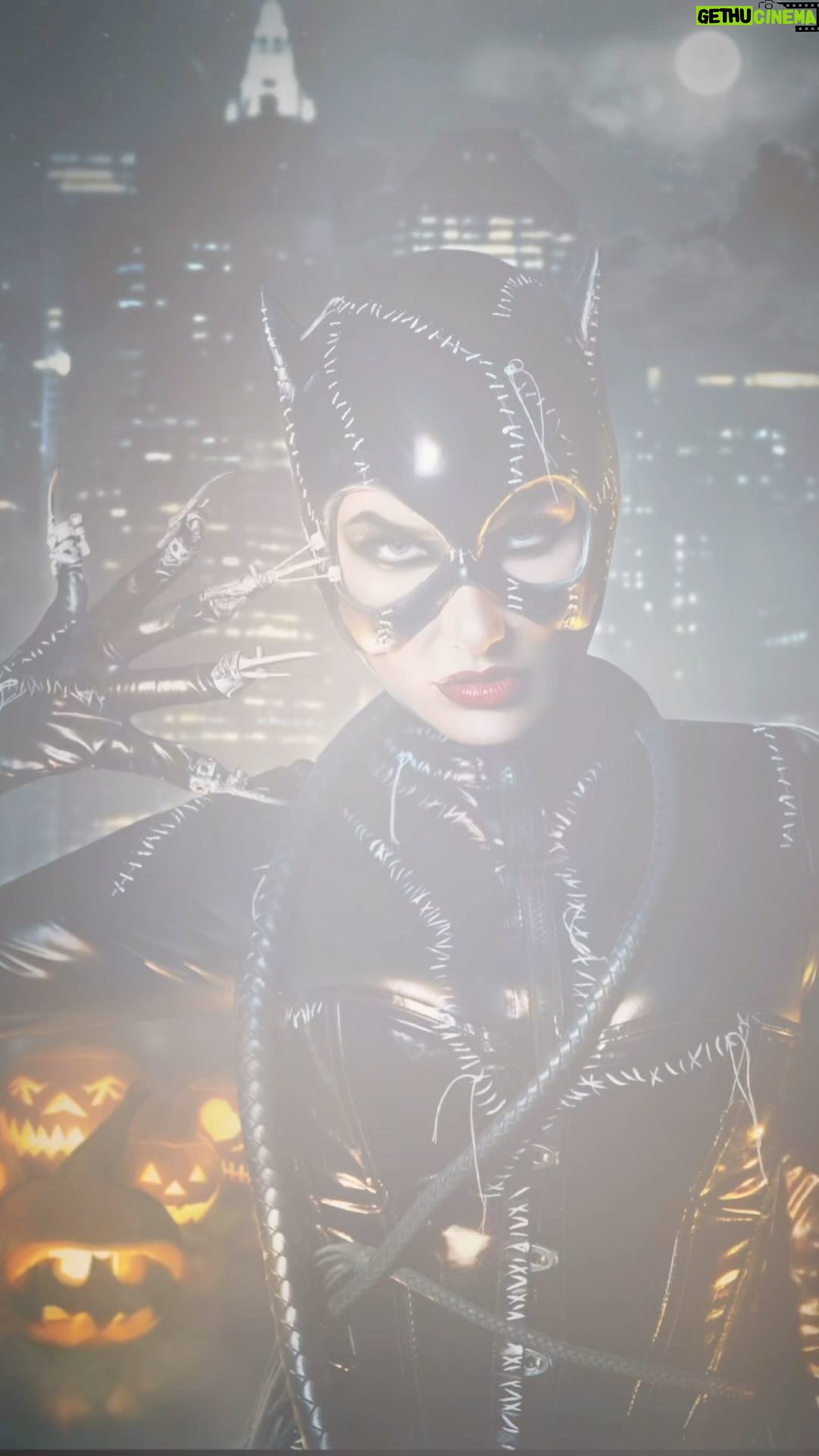 Tatiana Neva - 456 Likes - Purrrrrrfect costume for a Spooky Holiday 🎃😻🙌🏻
Just thought I’d share my all time favorite character choice 🤩
Catwoman photos are by @jscosplayart and @rickrosephoto 👏🏻👏🏻👏🏻👏🏻
Wishing everyone a safe and joyful night!
#tatiananeva #model #actress #actionactress #fashionmodel #spookyseason #costume #catwoman #catsincostumes #catsofinstagram #catsofig #halloween