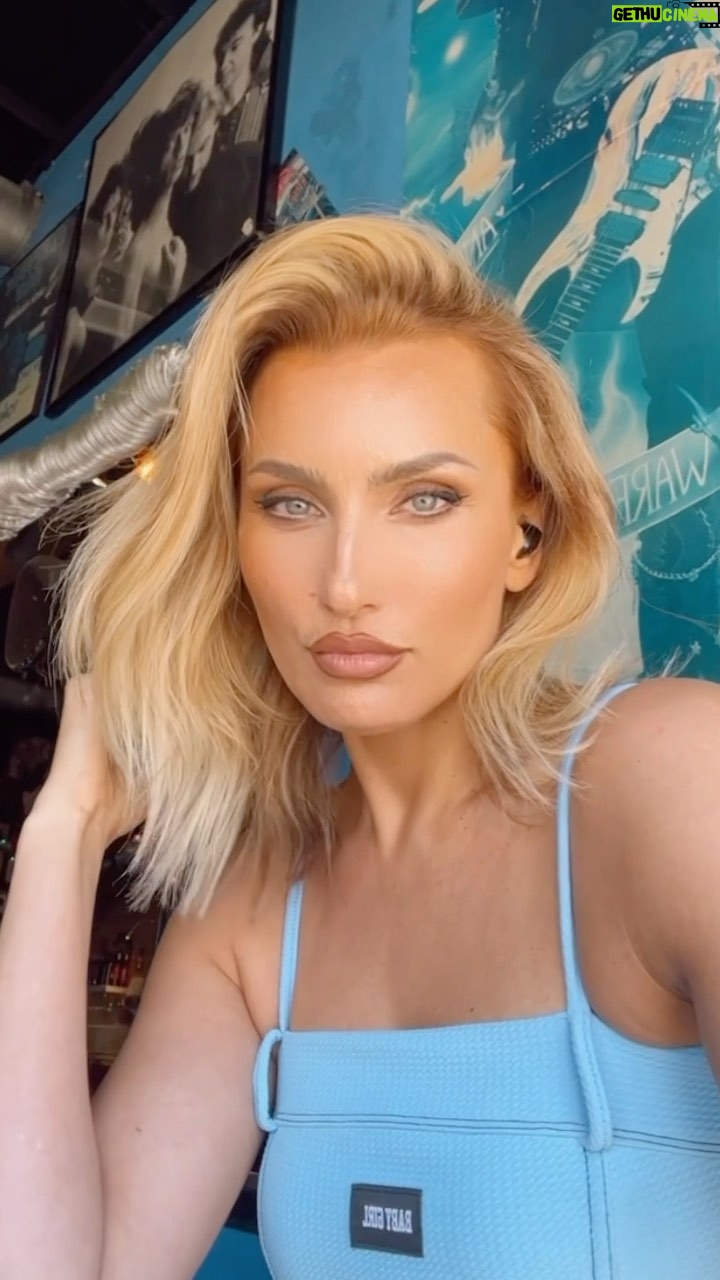 Tatiana Neva - 616 Likes - 🥲