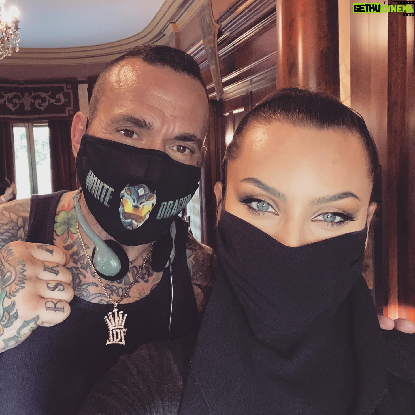 Tatiana Neva - 4.5K Likes - What a sad day it has come to be… I’m at a loss of words… 🥺 I just found out, that a friend and colleague of many years, @jdfffn , just passed away and is no longer with us.. I had a pleasure to be in 3 different project with him, all by @batinthesun . One of them (@lotwhitedragon ) hadn’t even come out yet.
Jason was a man of discipline, highly intelligent, passionate, very talented and skilled, a perfectionist, who sought out to deliver the best possible results in everything he did. The best power ranger of all time. A friend. A father. An artist. A man of note. He will be missed.
Sincerest condolences to his friends and family 🙏🏼🙏🏼🙏🏼
May he rest in peace 💗💗💗
😭😭😭😭😭😭😭😭😭😭
#jdf #rip #jasondavidfrank #ripjdf #ripjasondavidfrank #bits #batinthesun #superpowerbeatdown #tatiananeva #sadsunday #godbewithus