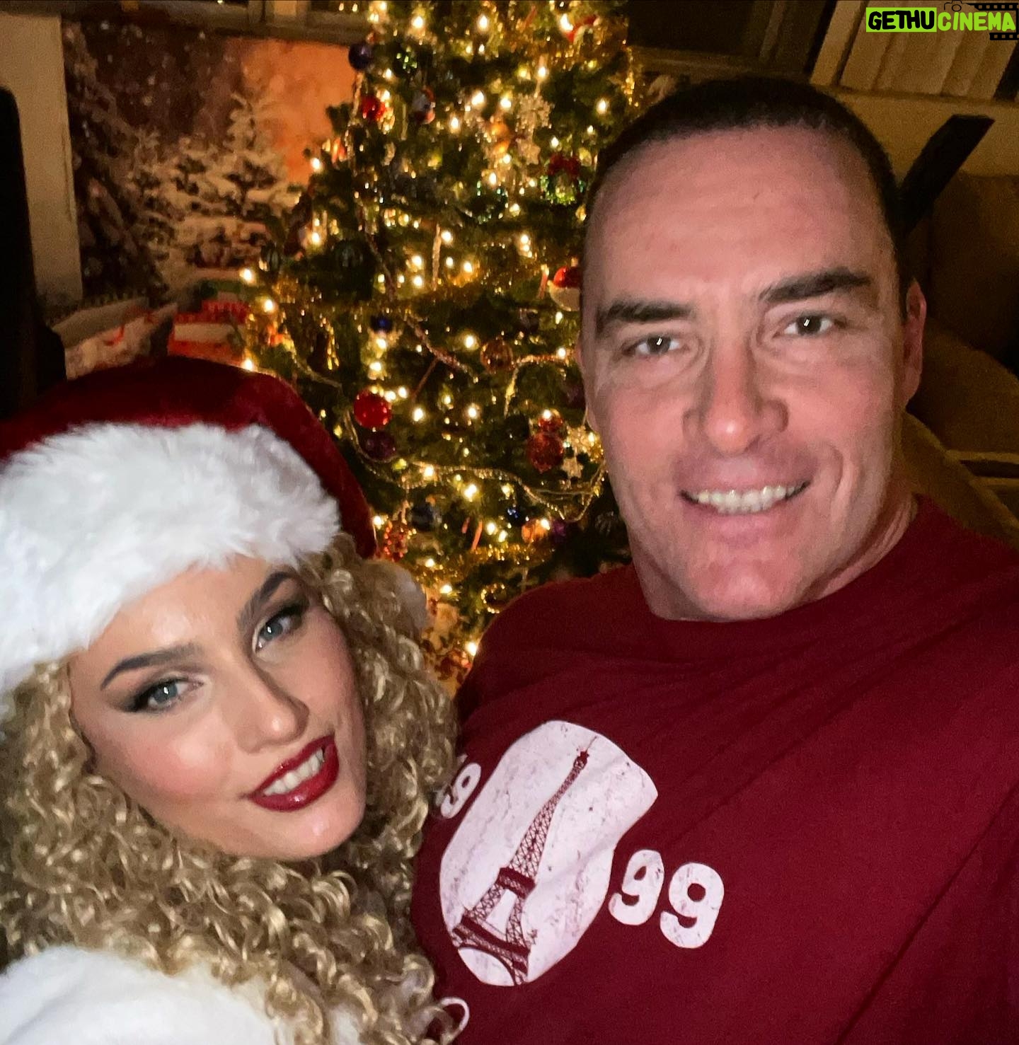 Tatiana Neva - 448 Likes - Merry Christmas to everyone from my sweet handsome boyfriend @realalexnevsky and I ! Hope you all had a jolly good celebration ✨🎊🎉🎊🎉🎊🎉🎊✨ 🎄🎁🎅🏻🥳
#merrychristmas