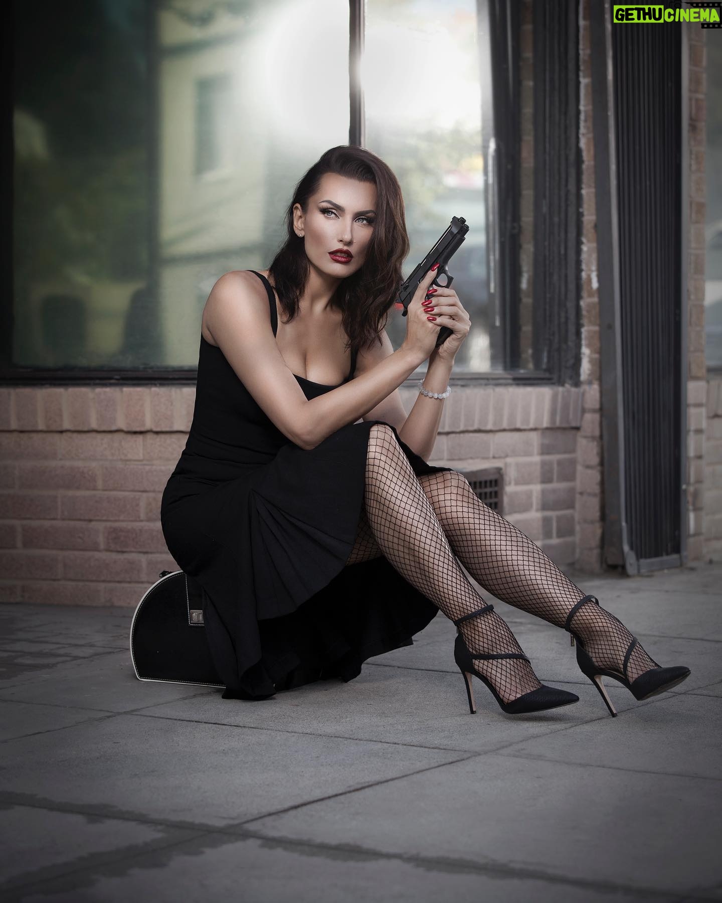Tatiana Neva - 607 Likes - Her gun is loaded… and so is her mind… and her heart is the source of the spark that makes it all go boom !
Another beautiful #filmnoir photo from my recent Photoshoot with @unimaxstudio ! Love them!
#tatiananeva #model #actress #actionactress #fashionmodel