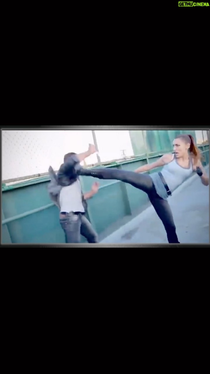 Tatiana Neva - 1.5K Likes - “Chefs do that” (q) (“Long kiss goodnight “)
You watch a woman handle the knife 🔪 - you can’t help but think “I bet she knows her way around the kitchen”… and she does! 🤣🤣🤣
Here’s a little knife fighting compilation.
Was great working with @jeffwolfedirector , Jon Foo, @batinthesun , @captain_rowe, @shauncharneyofficial , @jeancharlesrousseau , @cranefistfighter, @allrhsing , @peterjangofficial , and many others.
#tatiananeva #model #actress #actionactress #fashionmodel #knife #knifefighting #filmfighting #stagecombat #stunts #actionfilm #weapons #weaponsdaily #fightingskills #ninjakvsthevaliantuniverse #ninjak #colonelcapshaw #rushhour #rushhourtvseries #martialarts
