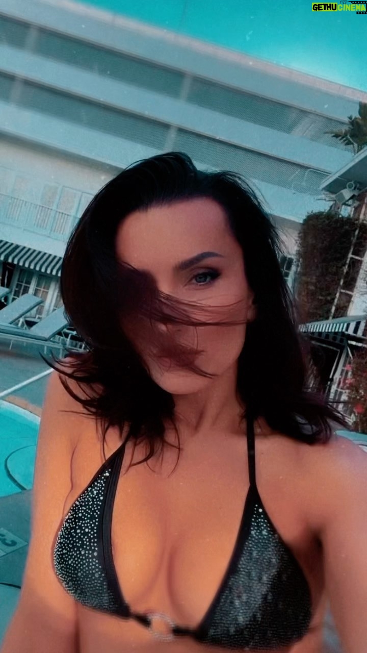 Tatiana Neva - 1K Likes - A beautiful day today… life is a chain of moments… these were lovely…
#tatiananeva #model #actress #actionactress #fashionmodel #poolday #bikini #bikinigirl #bikinimodel #bikinilife #fitgirls #fitgirl