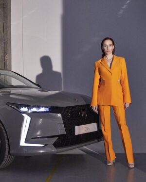 Tatiana Pauhofová Instagram - Pomaly ale isto sa lúčim s mojou hravou DS4🥹 Skvelé auto, ktoré ma posledné mesiace doprevádzalo pri úplne zásadných životných okamihoch! Oddýchla som si s ním, zažila najväčšie dobrodružstvo aj adrenalín a vozila v ňom svoju milovanú radosť… a je čas tú svoju radosť presadiť do niečoho väčšieho☺️ Ďakujem DS4 a teším sa onedlho na… Uvidite!🥳😀🤩

📷 @lukaskimlicka 😘
@dsslovensko 

#dsslovensko #ds4 #dsautomobiles #ambasadorka #vdaka #spolupraca #tanapauhofova