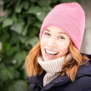 Tatiana Pauhofová Instagram - …lebo treba sa obklopovať super ženami, bez ohľadu na vek. Moja Míla, Julinka, Stáňa (kde inde ako na druhej strane foťáku😉) a pes Terezka♥️

📸 @stanatop 

#tanapauhofova #milovanezeny