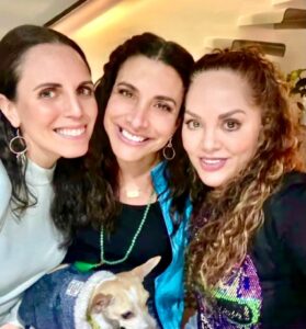 Tatiana Instagram - Mujer hermosa, inteligente, divertidísima , positiva , amiga , luchadora , y muchos más !!! Mi adorado Chumi me la presentó y gozamos las veces que nos vimos , lloro de coraje , ¿Porque se van las buenas personas? Extrañaré mucho tus podcasts con la Mochu , extrañaré tus carcajadas, tu humor único … trascendiste y dejaste huella … por siempre #veronicatoussaint #qepd #fuckcancer