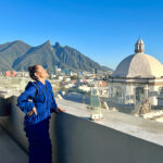 Tatiana Instagram - ¡Tengo orgullo del ser del norte! La ciudad de las montañas (Atrás de mi el cerro de la silla) Vestido : @carlospinedamx 🔷