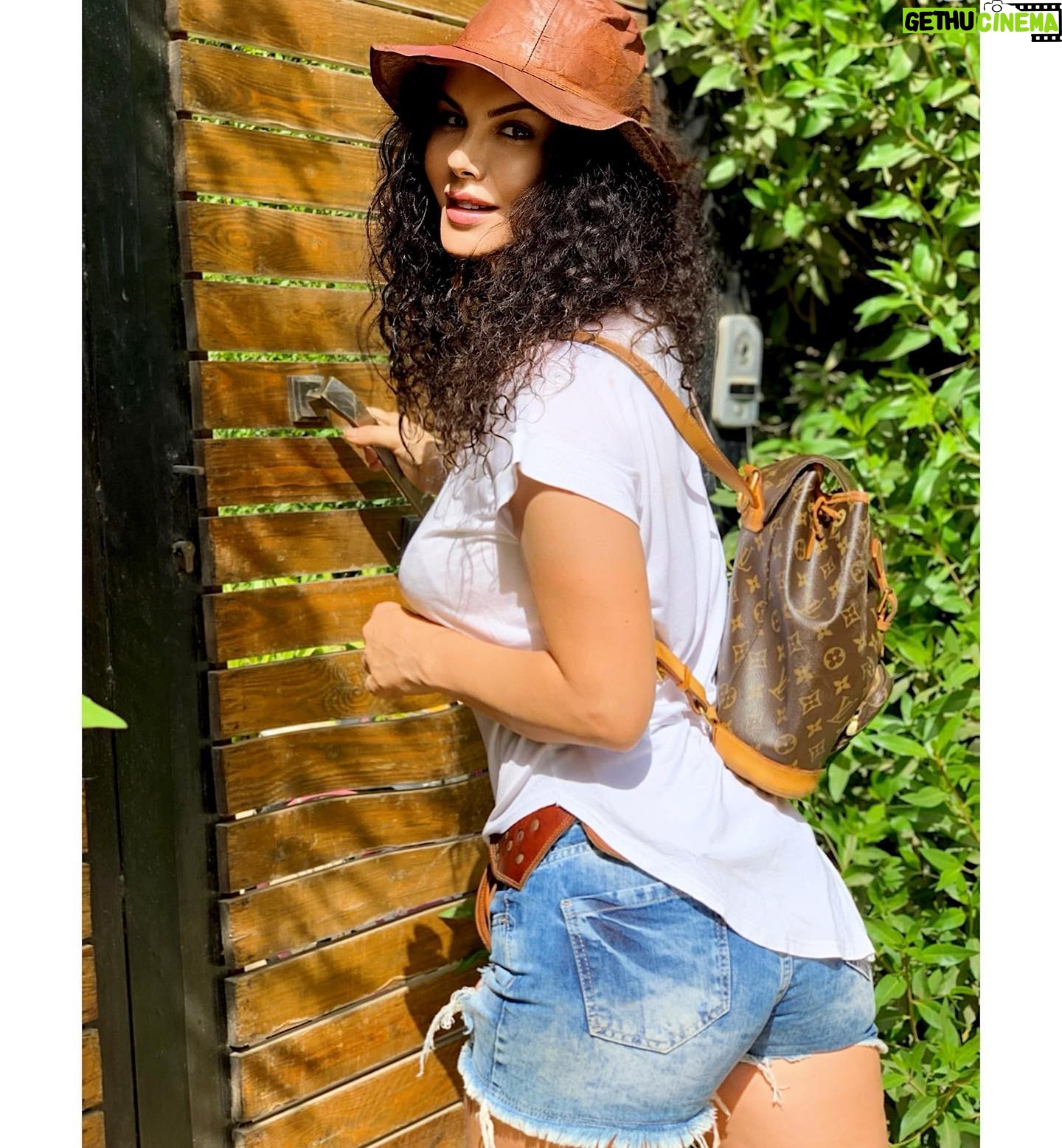 Tatiana - 1.1K Likes - #friday the #golden child of the #weekend #tatiana #تاتياناحبشي