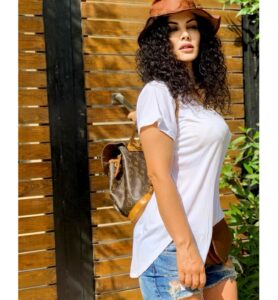 Tatiana Instagram - #friday the #golden child of the #weekend #tatiana #تاتياناحبشي