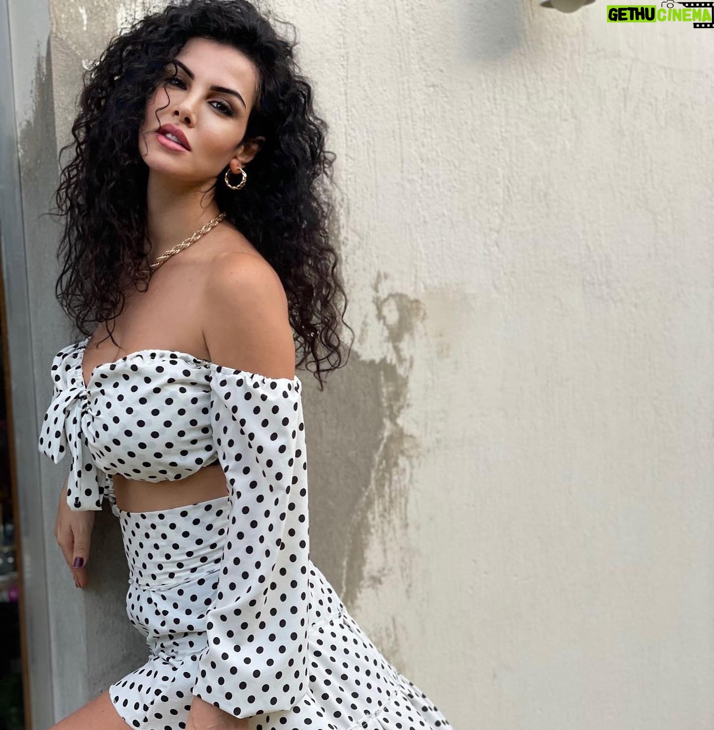Tatiana - 1.2K Likes - عادة ما يسبب #التجاهل اذى اكثر من الكراهية المطلقة #منقول #تتياناحبشي #tatiana