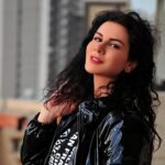 Tatiana Instagram - 𝒲𝒽𝒶𝓉𝑒𝓋𝑒𝓇 𝓂𝒶𝓀𝑒𝓈 𝓎𝑜𝓊 𝒶𝓃𝑔𝓇𝓎 ,𝓁𝑒𝓉 𝒾𝓉 𝑔𝑜.𝓌𝒽𝒶𝓉𝑒𝓋𝑒𝓇 𝓂𝒶𝓀𝑒𝓈 𝓎𝑜𝓊 𝓈𝓂𝒾𝓁𝑒,𝒽𝒶𝓃𝑔 𝑜𝓃 𝒾𝓉. #fullmoon#newstart #fashion #girl