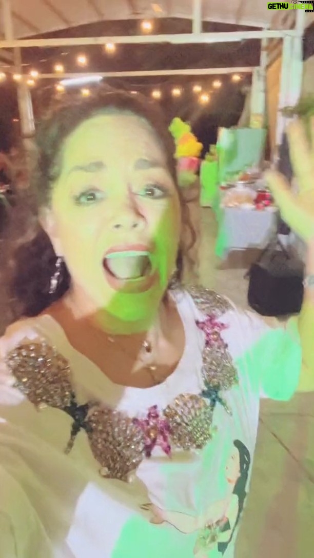 Tatiana Instagram - Próximamente mi standup 🙈 #todosconsuspalmas 🌴🌴🌴