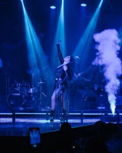 Tatiana Instagram - ¡¡Fue increíble!! Gracias por acompañarme a celebrar 40 años de carrera, aún me siento emocionada de el concierto. Gracias por hacerlo un lleno total, y nos vemos el 25 de Mayo para repetir esta fantástica experiencia y que puedan recordar estas hermosas canciones. ¡Los quiero!