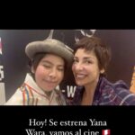 Tatiana Astengo Instagram – Reconozco que me sentí avergonzada, si, de no conocer tantos lugares, historias y cultura de mi propio país… aunque intento hacer la tarea al ver Yana Wara entiendo que me falta mucho por recorrer y reconocer. Una película en aimara me devuelve a esa realidad, que somos un país más del 80 % andino y que no nos pertenece solo a los limeños… existe todo un mundo mágico, tan impresionante como misterioso lejos de nuestra burbuja pero que compartimos las mismas angustias, injusticias, miedos y frustraciones. 
Es muy triste asumir la pérdida del talentoso Oscar Catacora que con su película #Wiñaypacha nos sorprendió tremendamente con una historia tan potente como dolorosa, una lástima que muriera en pleno rodaje, en el ande, por no encontrar asistencia médica cercana… pero nos deja otra película estupenda junto con su hermano Tito Catacora generosamente nos entregan este cuento tan mágico como trágico. 
Haya magia, hay violencia, hay injusticia, hay humor también y sobre todo hay corazón ❤️ 
El trabajo orgánico de su protagonista, una joven Luz Diana Mamani le da esa inocencia y vulnerabilidad que luego es quebrada hasta el extremo y se te estruja el corazón…😞
Una película que ha tomado más de 8 años y que merece la pena ver ya, ir a los primeros días desde hoy antes que los cines la retiren… ya saben. 
Vayan y disfruten de la singular historia la creativa fotografía y el sonido que es un personaje más… 
@ccpucp #Yanawara