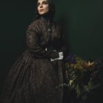 Tatiana Shmayluk Instagram - Oh sweet cake I call “melancholy” 🥀 #selfportrait . . Music: Frederic Chopin - Nocturne in C-Sharp minor No. 20