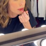 Tatiana Stefanidou Instagram - @Tlive_alphatv #backstage @atticaofficial @sandroparis @imanoglou #jewellery#diamondearrings#miniblackdress