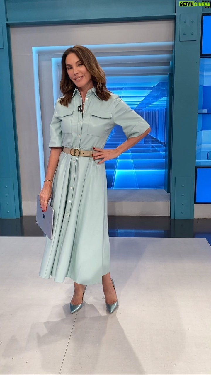 Tatiana Stefanidou Instagram - Στο δρόμο για το στούντιο. #alphatv #tlive #ootd #dress #aquacolor @gant @atticaofficial