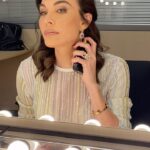 Tatiana Stefanidou Instagram - Να περάσετε το πιο υπέροχο σκ!!! 💜 #backstage #tlivealphatv#alphatv