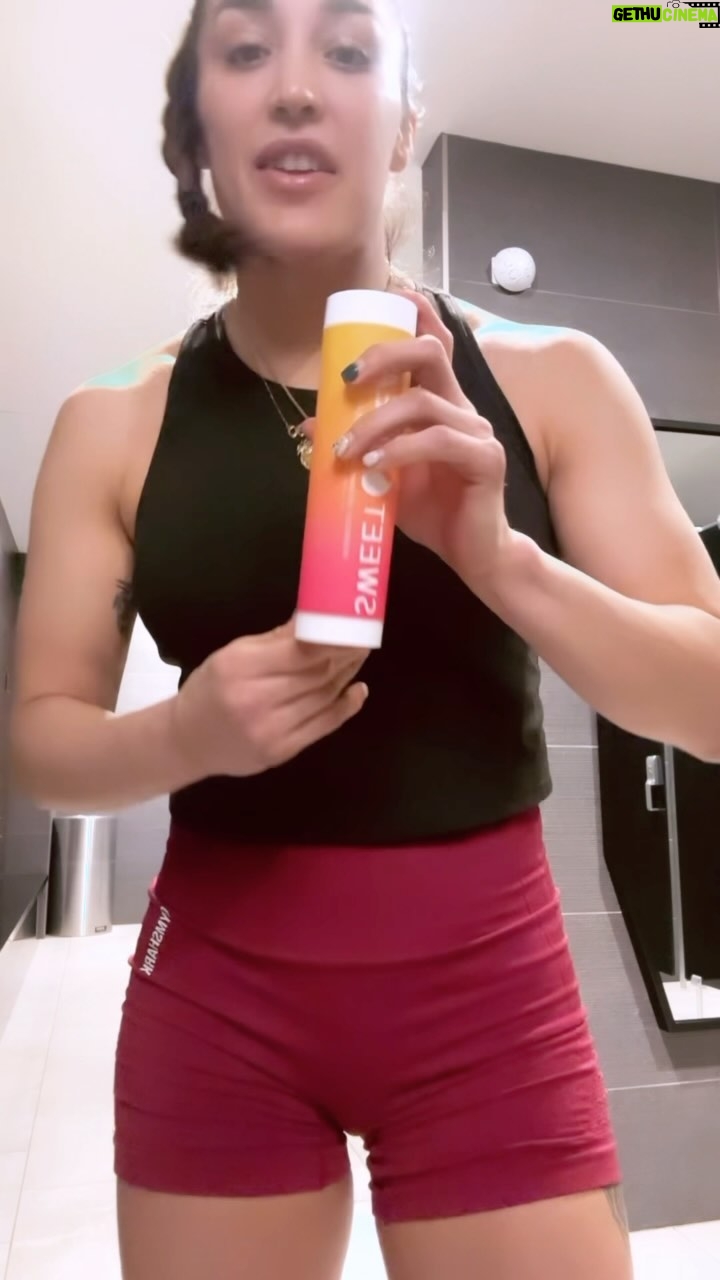 Tatiana Suarez Instagram - Today I tried the Tropical @sweetsweat and not only did I sweat a lot but I smelled great, which is a plus. My camp is starting so Iβm sure Iβll be using it a lot more. The @ufcpi recently did a study on how effective Sweet Sweat really is. Stay Tuned! β€οΈππ½ππ½ @ufc #sweetsweat #sweetsweatathlete