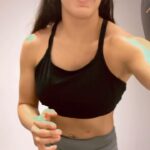 Tatiana Suarez Instagram - It’s so dry out here in Las Vegas, sometimes I need a little help getting a good sweat. Sweet Sweat always helps get my sweat going! Today I used it for my run, mitt session and for my sauna session today. Another great day of training 🙏🏽 @sweetsweat @ufc #sweetsweat #sweetsweatathlete