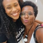 Tatiana Tiburcio Instagram - Coisa boa é a gente se cuidar e receber mimos! Ontem fui conhecer a @de_benguela e saí de lá encantada!!! Obrigada pelo carinho meninas!!! Já já tem look novo😘😘😘