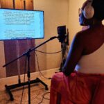 Tatiana Tiburcio Instagram – Tem sido finais de semana emocionantes. Nas folgas da filmagens da série PASSINHO – O RITMO DOS SONHOS @disneyplusbr estou em um projeto lindo de audiobook com direção da @daniela_thomas_ e as queridas Mari e Ju e com o apoio luxuoso do Gustavo Ferreira @gustafsant Muito feliz!!!! Obrigada pela parceria e confiança 😘😘😘😘