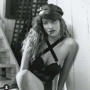 Tatjana Patitz Instagram - Helmut Newton #helmutnewton #80s #malibu #beach 🖤🖤🖤