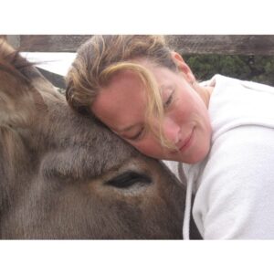 Tatjana Patitz Instagram - Happy Monday! #bekind #animals #loves ❤️