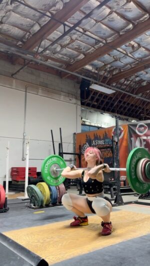 Tatum McCann Instagram - A little ✨🎀💖 Barbie 💖🎀✨  
A little 🏋🏻‍♀️💀👹 bArBiE 👹💀🏋🏻‍♀️

IB: @fransielajimenezg #womenwhoweightlift #tatumtotstatumsquats #trainwithtatumtots #barbie