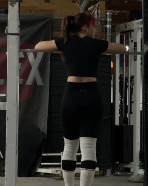 Tatum McCann Instagram - Swipe for squats and the only part of my body that’s actually vascular: the neck vein
.
.
Also the hip imbalance but we’re not gonna talk about that, it’s the best it’s been since 2016 😅
.
.
Socks: @hexxeeofficial code TATUMTOTS3720