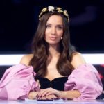 Tatyana Denisova Instagram - О личном... Где тонко, там и рвётся. Год назад, когда в моих отношениях случился кризис, пришлось обратиться за помощью к психологу.. Он дал очень ценный совет- БЕРЕЖНО. Хотите сохранить отношения, отнеситесь бережно. Осторожно, приближаясь друг к другу попробовать обнять... Вот так. #слюбимыминерасставайтесь